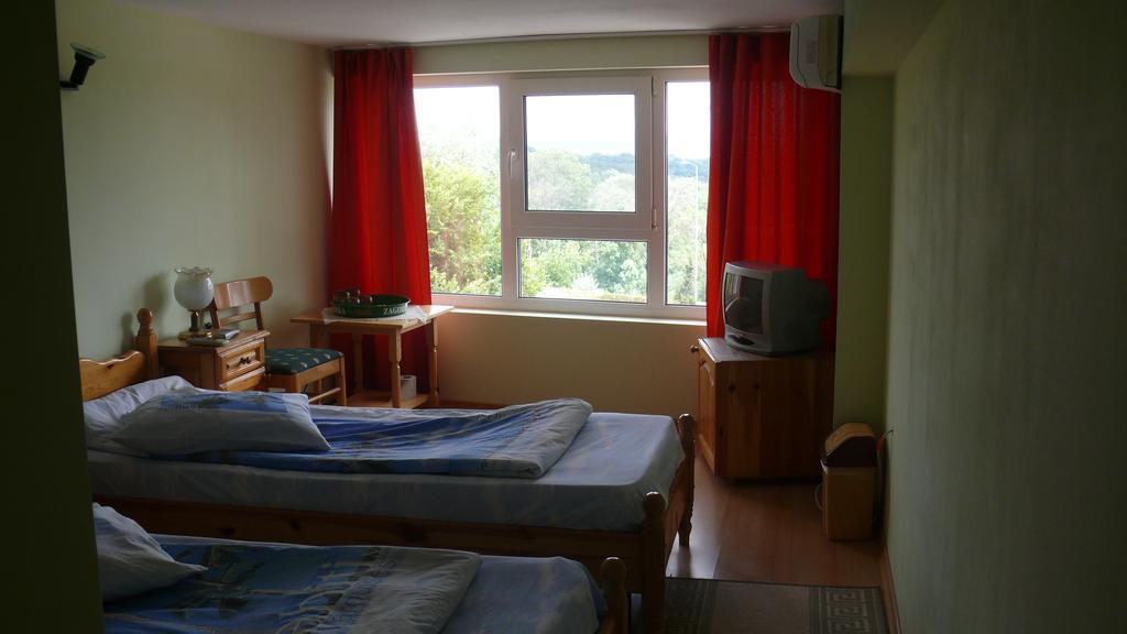 Villa Climate Guest House Varna Exteriör bild